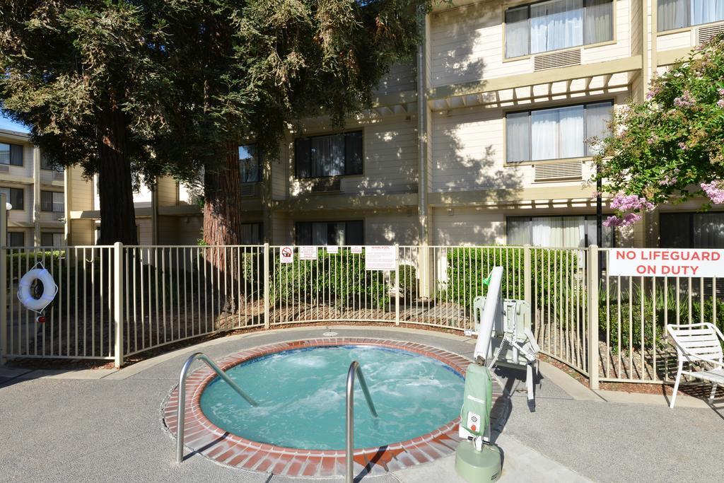 Hawthorn Suites Sacramento Extérieur photo