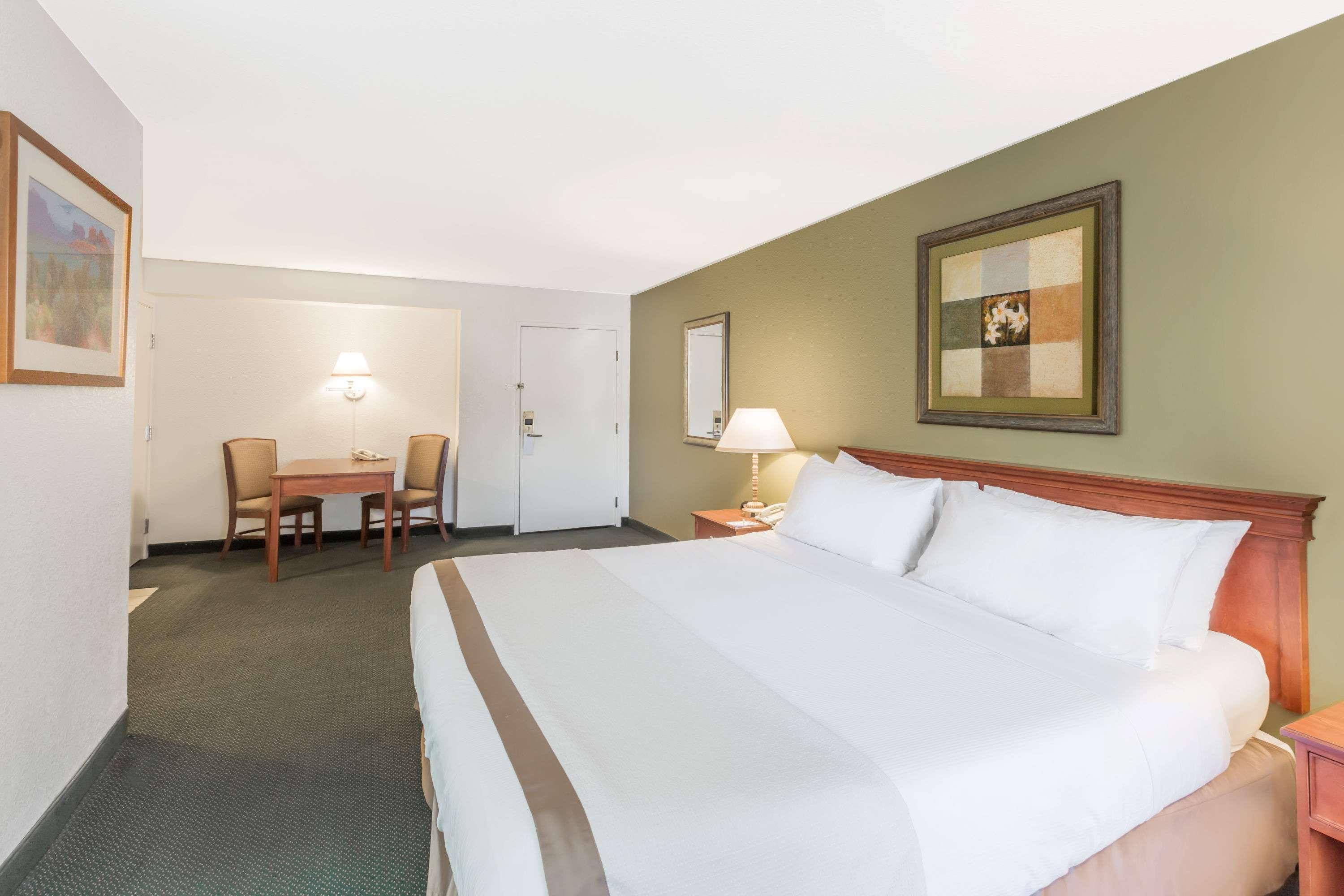 Hawthorn Suites Sacramento Extérieur photo